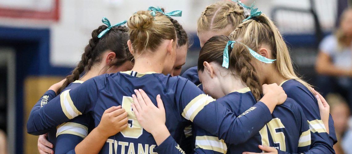 Notre Dame Titans volleyball